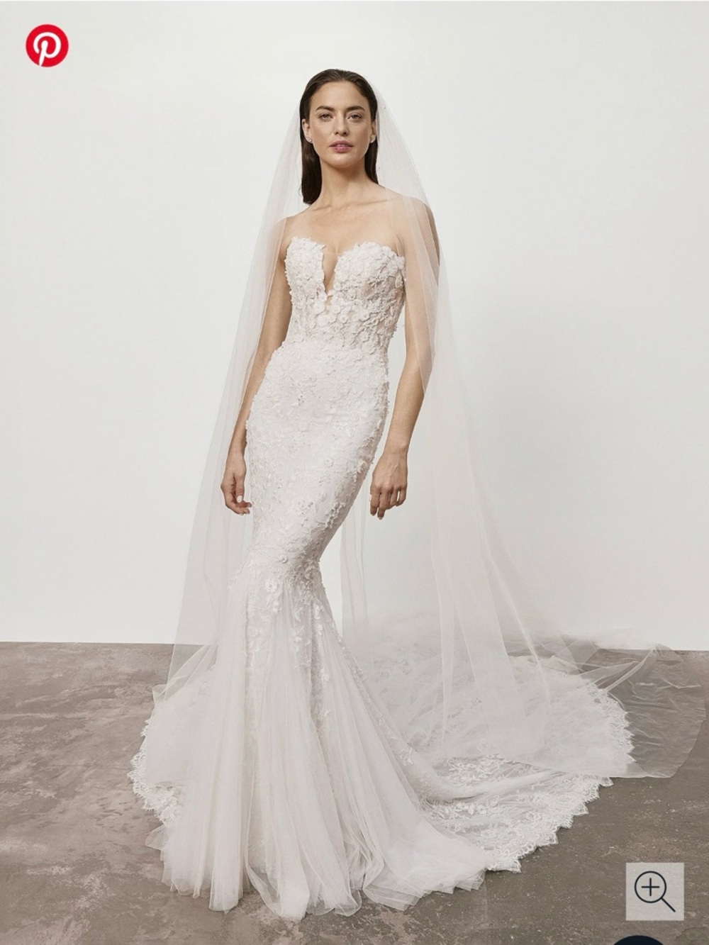 Pronovias Privee Jameela Gown - Dry Cleaned - size US 2  or UK size 4